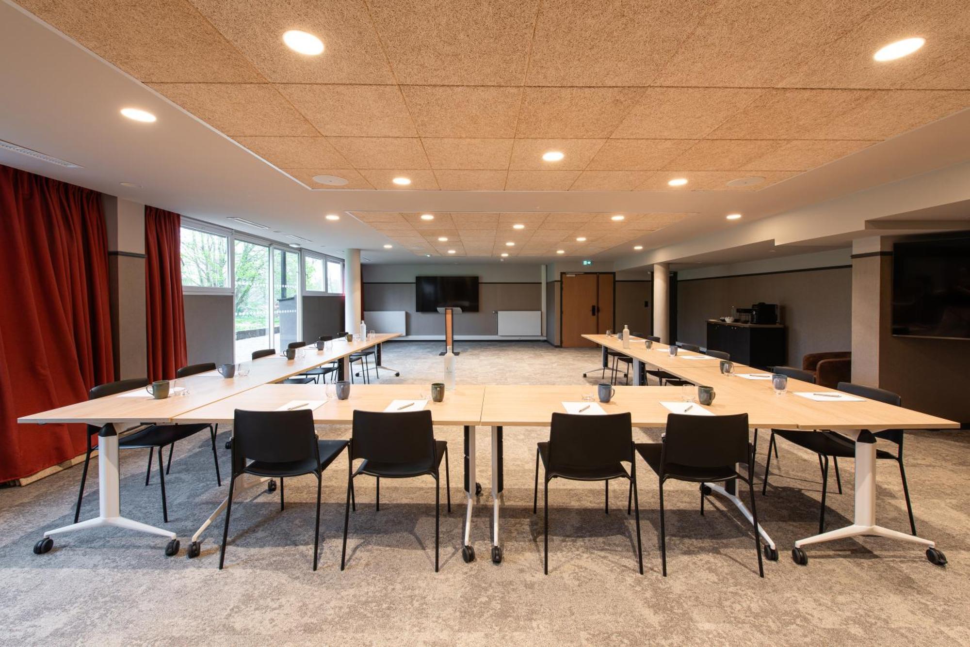 Domaine Des Abbatiales Le Golfe Du Morbihan 4* Bono